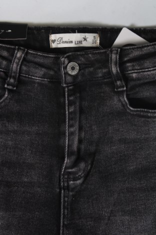 Damskie jeansy Denim Life, Rozmiar S, Kolor Szary, Cena 117,99 zł