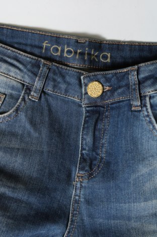 Γυναικείο Τζίν Fabrika, Μέγεθος M, Χρώμα Μπλέ, Τιμή 6,99 €