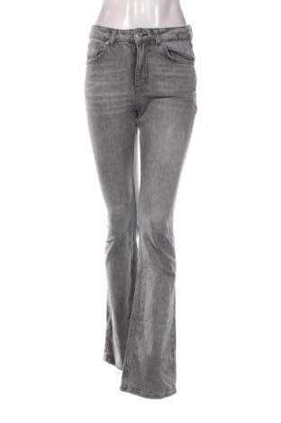 Damen Jeans Gina Tricot, Größe S, Farbe Grau, Preis € 10,99