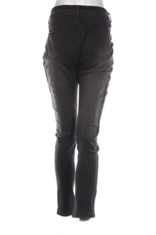 Damen Jeans Laura Torelli, Größe M, Farbe Grau, Preis € 6,99