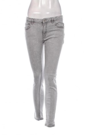 Damen Jeans Mango, Größe M, Farbe Grau, Preis 10,99 €