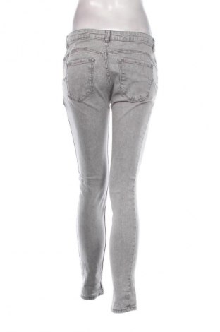 Damen Jeans Mango, Größe M, Farbe Grau, Preis 10,99 €