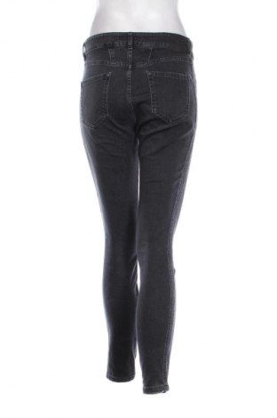 Damen Jeans Marc Cain, Größe S, Farbe Grau, Preis 43,49 €