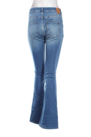 Damskie jeansy ONLY, Rozmiar L, Kolor Niebieski, Cena 54,99 zł