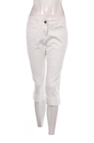 Damen Jeans Papaya, Größe M, Farbe Weiß, Preis € 8,49