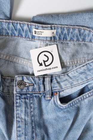 Dámske džínsy  Perfect Jeans By Gina Tricot, Veľkosť M, Farba Modrá, Cena  7,95 €