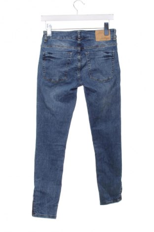 Damskie jeansy Perfect Jeans By Gina Tricot, Rozmiar S, Kolor Niebieski, Cena 22,99 zł