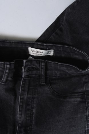 Damskie jeansy Pull&Bear, Rozmiar XS, Kolor Czarny, Cena 66,67 zł