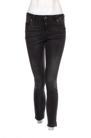 Damen Jeans Reserved, Größe M, Farbe Schwarz, Preis 8,99 €