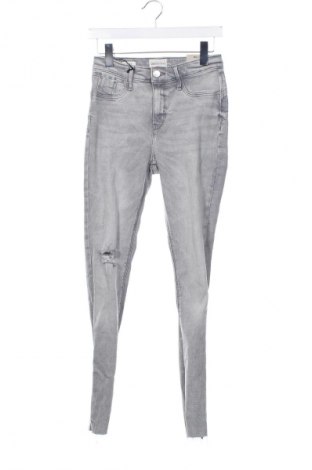 Damen Jeans River Island, Größe M, Farbe Grau, Preis 29,49 €