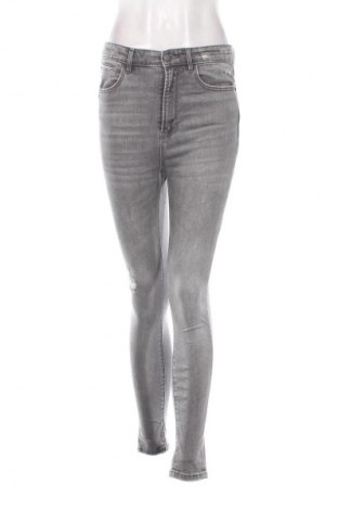 Damen Jeans Stradivarius, Größe M, Farbe Grau, Preis 10,49 €