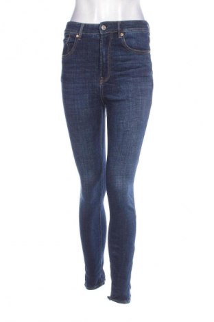 Damen Jeans Stradivarius, Größe S, Farbe Blau, Preis € 8,99