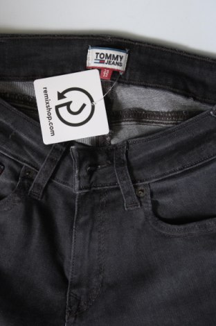 Dámske džínsy  Tommy Jeans, Veľkosť XS, Farba Sivá, Cena  6,95 €