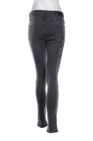 Damen Jeans Yaya, Größe M, Farbe Grau, Preis € 23,99