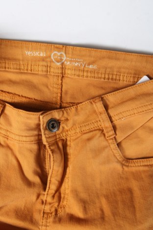 Damen Jeans Yessica, Größe M, Farbe Orange, Preis € 8,49