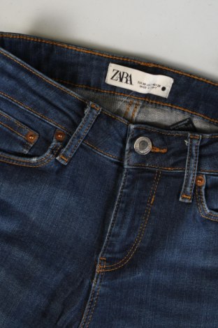 Damskie jeansy Zara, Rozmiar S, Kolor Niebieski, Cena 37,99 zł