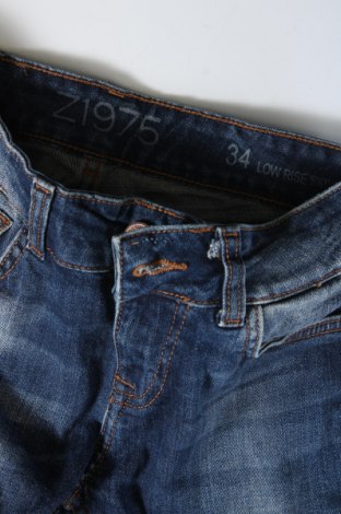 Damskie jeansy Zara, Rozmiar XS, Kolor Niebieski, Cena 43,99 zł