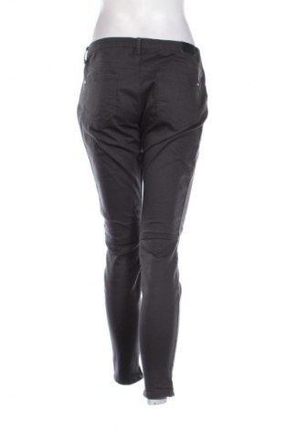 Damen Jeans Zara, Größe L, Farbe Schwarz, Preis 9,99 €