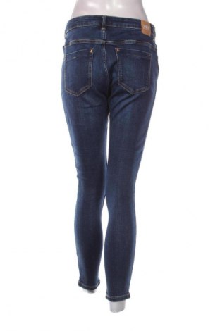 Damen Jeans Zara, Größe M, Farbe Blau, Preis 9,99 €