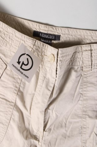 Damen Shorts Adagio, Größe L, Farbe Beige, Preis € 4,99