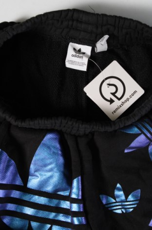 Дамски къс панталон Adidas Originals, Размер S, Цвят Черен, Цена 34,49 лв.