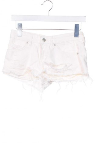 Damen Shorts Bershka, Größe XS, Farbe Weiß, Preis 5,99 €