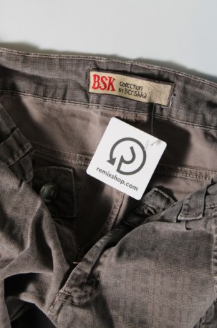 Дамски къс панталон Bershka, Размер S, Цвят Сив, Цена 10,99 лв.