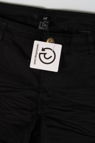 Pantaloni scurți de femei H&M, Mărime L, Culoare Negru, Preț 40,99 Lei