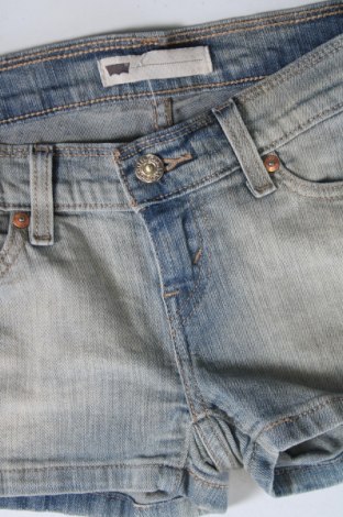 Γυναικείο κοντό παντελόνι Levi's, Μέγεθος XS, Χρώμα Μπλέ, Τιμή 20,49 €