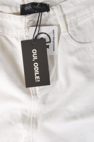 Pantaloni scurți de femei OUI, ODILE!, Mărime S, Culoare Alb, Preț 78,99 Lei