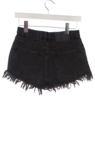 Dámske kraťasy  Pull&Bear, Veľkosť XS, Farba Sivá, Cena  9,62 €