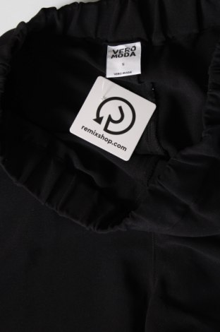 Pantaloni scurți de femei Vero Moda, Mărime S, Culoare Negru, Preț 46,99 Lei