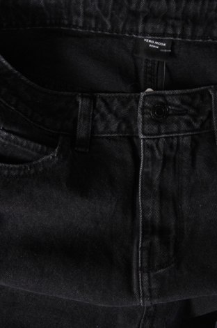 Pantaloni scurți de femei Vero Moda, Mărime M, Culoare Negru, Preț 46,99 Lei