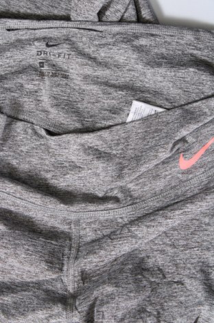 Дамски клин Nike, Размер M, Цвят Сив, Цена 25,99 лв.