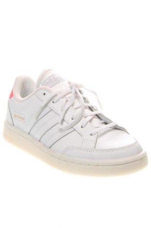 Încălțăminte de damă Adidas, Mărime 38, Culoare Alb, Preț 388,99 Lei