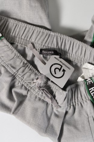 Damenhose Bershka, Größe M, Farbe Grau, Preis € 7,99