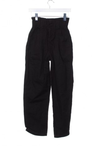 Pantaloni de femei Bershka, Mărime XS, Culoare Negru, Preț 40,99 Lei