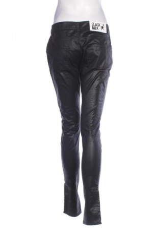 Pantaloni de femei Black Milk, Mărime M, Culoare Negru, Preț 118,99 Lei