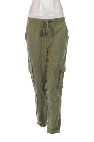 Pantaloni de femei Colloseum, Mărime M, Culoare Verde, Preț 62,99 Lei