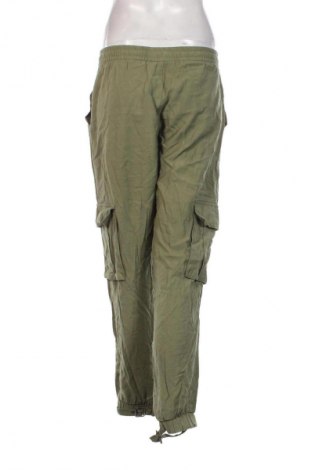 Pantaloni de femei Colloseum, Mărime M, Culoare Verde, Preț 62,99 Lei