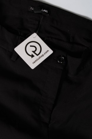 Damenhose Fashion nova, Größe S, Farbe Schwarz, Preis € 7,49