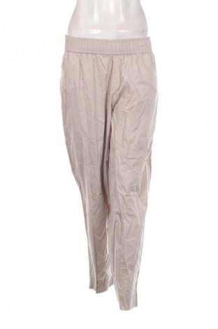 Damenhose Frau, Größe M, Farbe Beige, Preis 15,49 €