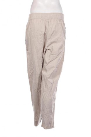 Damenhose Frau, Größe M, Farbe Beige, Preis 17,99 €