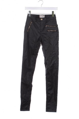 Pantaloni de femei Free Quent, Mărime XS, Culoare Negru, Preț 33,99 Lei