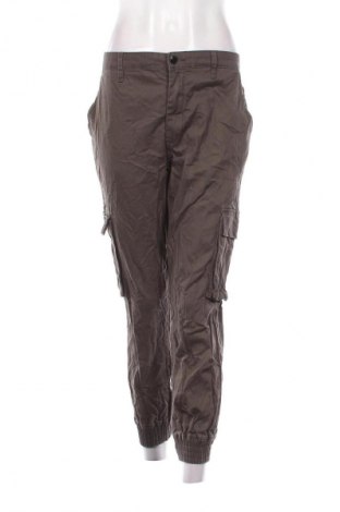 Damenhose ONLY, Größe M, Farbe Grün, Preis € 18,99