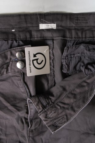 Pantaloni de femei Q/S by S.Oliver, Mărime L, Culoare Gri, Preț 47,99 Lei