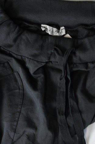 Pantaloni de femei R&R, Mărime M, Culoare Negru, Preț 25,99 Lei