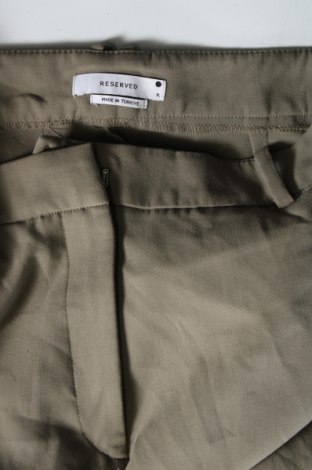 Pantaloni de femei Reserved, Mărime XL, Culoare Verde, Preț 95,99 Lei