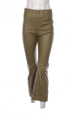 Pantaloni de femei Soaked In Luxury, Mărime M, Culoare Verde, Preț 81,99 Lei