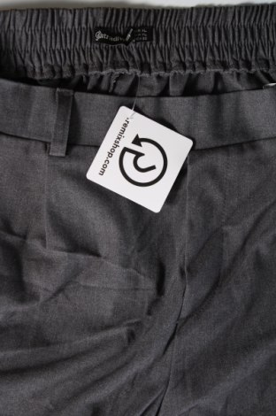 Damenhose Stradivarius, Größe XL, Farbe Grau, Preis € 9,49